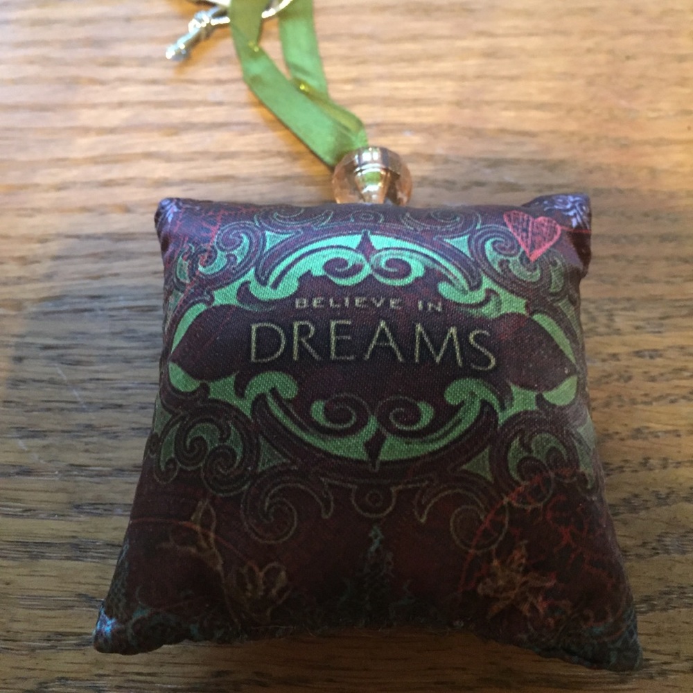Mini cushion ornament with saying